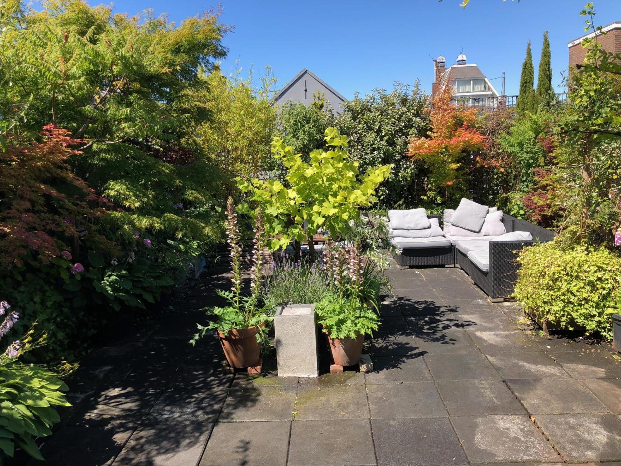 Elegant Penthouse Loft Of 250 M2 In Centre With Huge Roofgarden 80 M2 Apartment