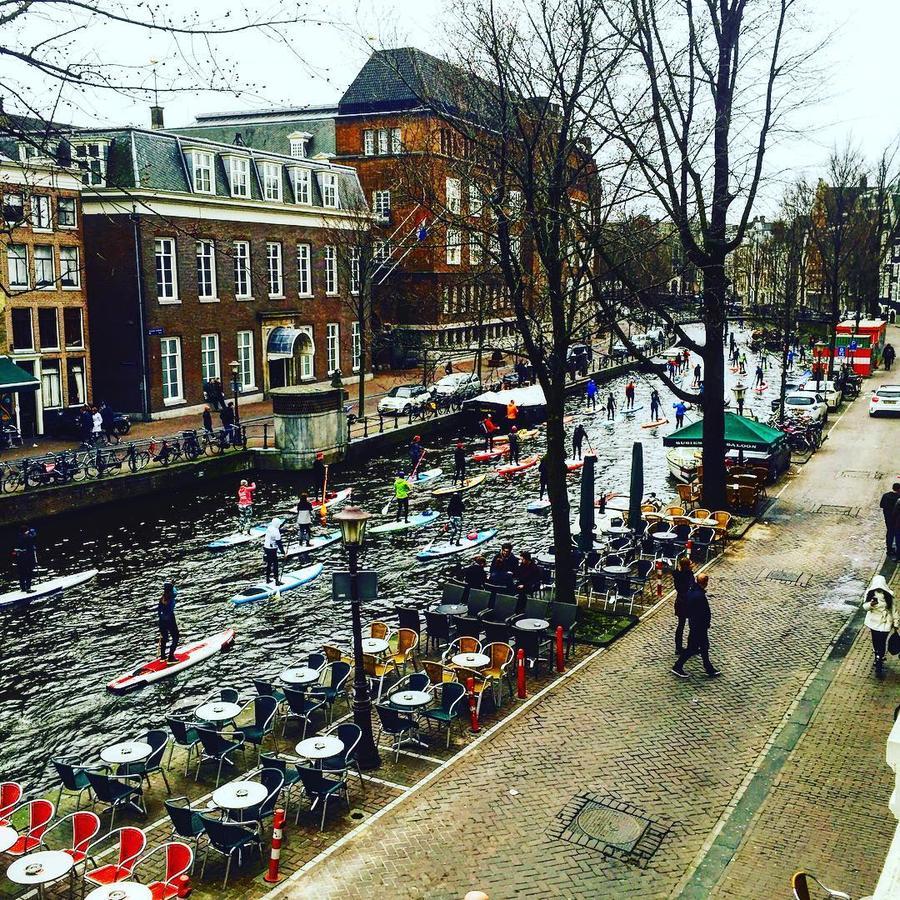 Manikomio * Amsterdam