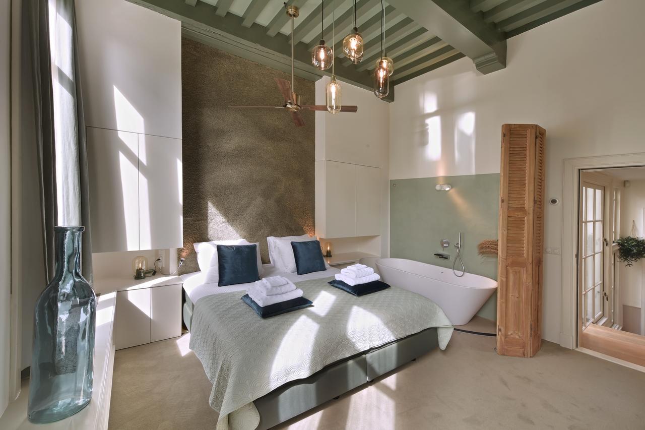 The Place 2 Couette-café 4*
