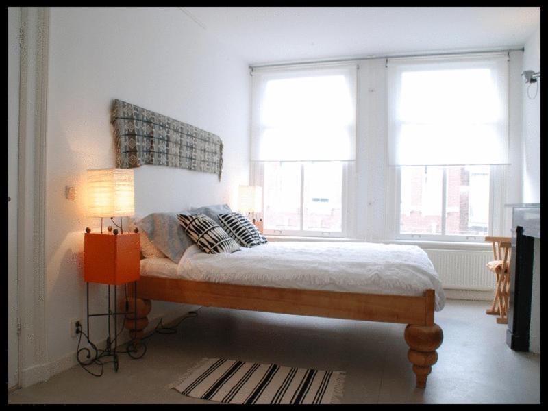 Bed & Breakfast Colours In De Pijp 2*