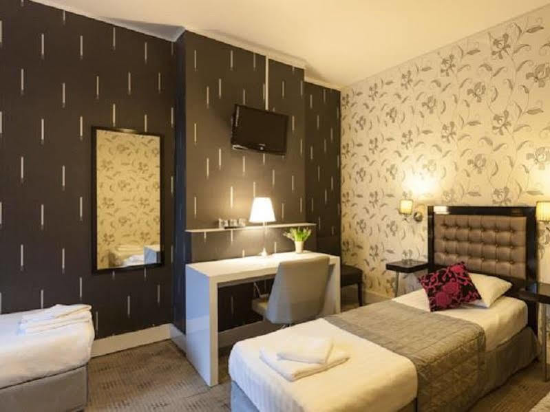 Hermitage Hotel 2*