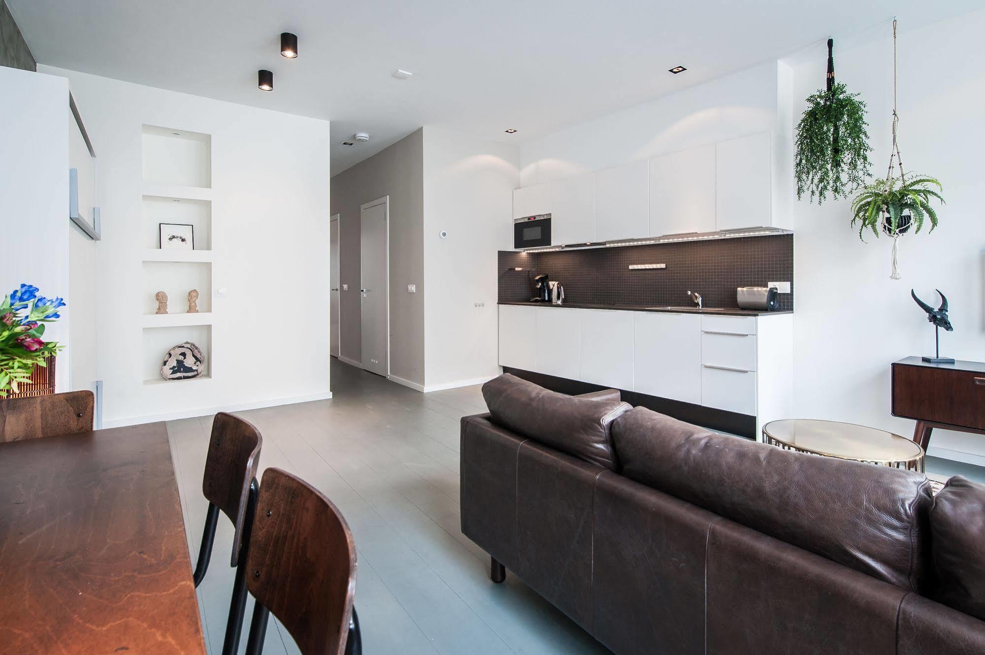 Leidse Square Marnix Apartment *