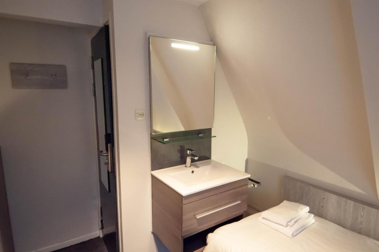 Hotel Crown *