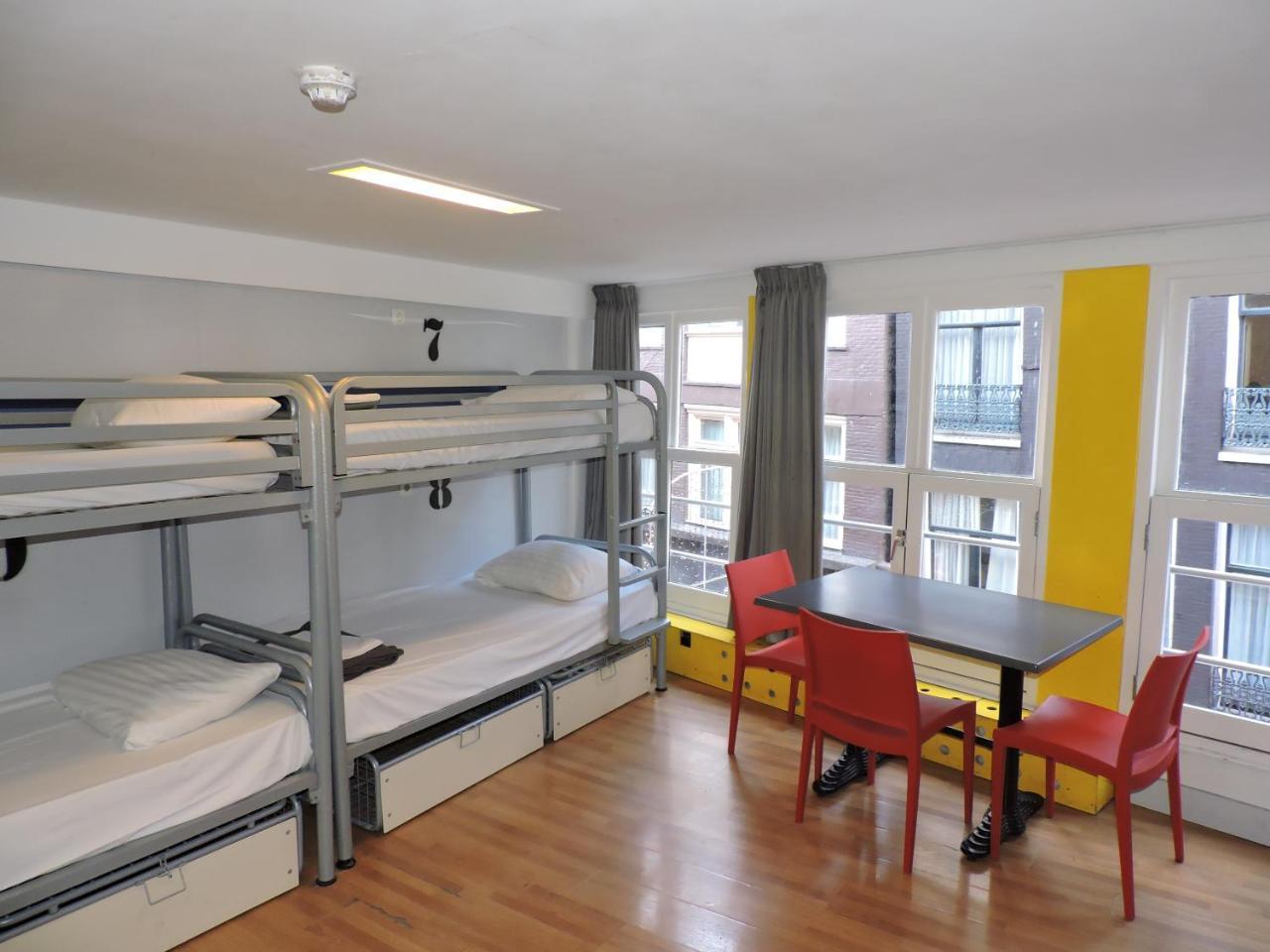 The White Tulip Hostel Amsterdam