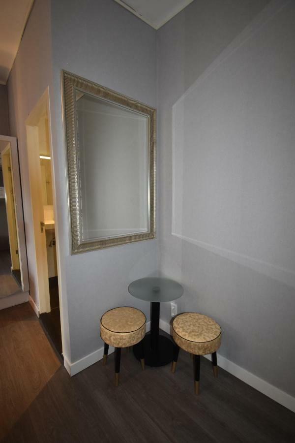 Hermitage Hotel 2*