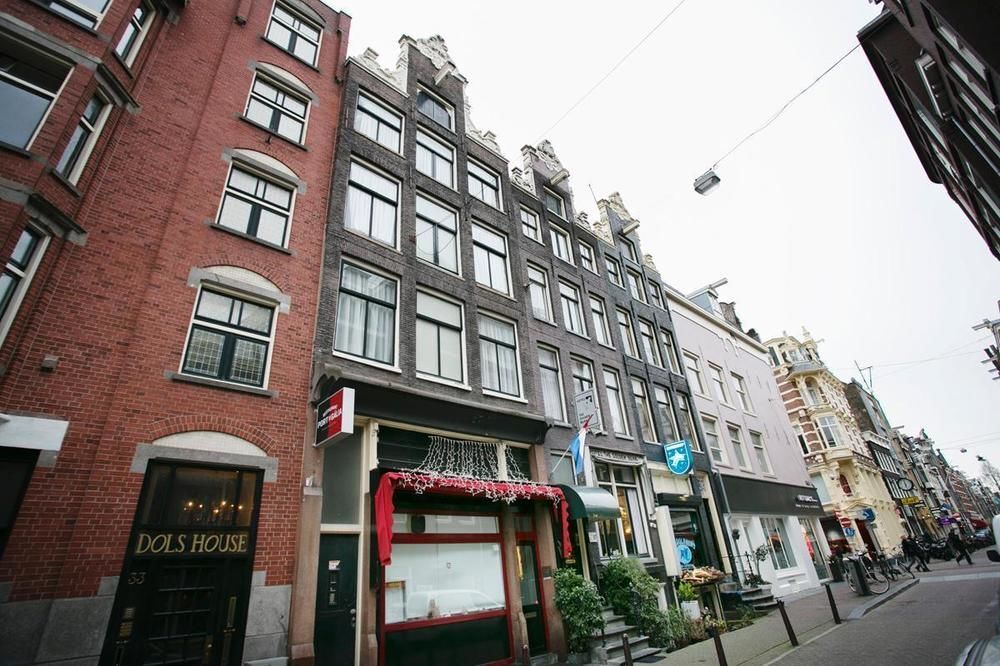 Hotel Quentin Golden Bear