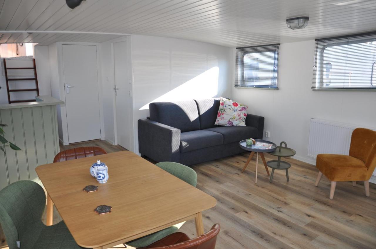 Privatunterkunft Private On Houseboat
